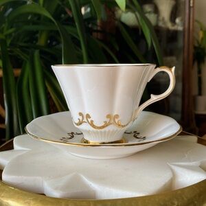 Vintage Queen Anne 230 3 Gold + White Fluted Teacup + Saucer Bone China England